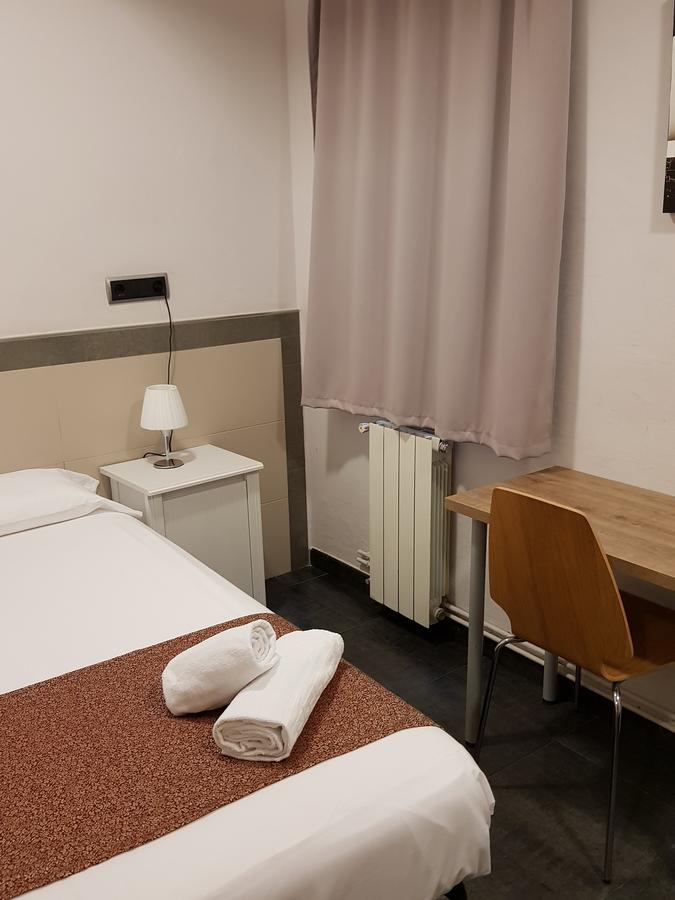 Einzelzimmer mit eigenem Bad
