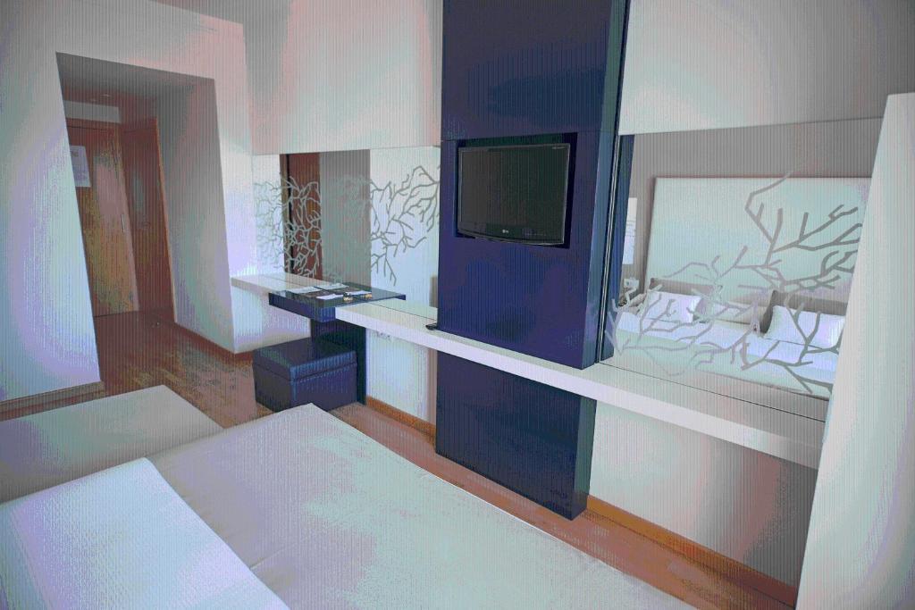 Double or Twin Room with Sea View