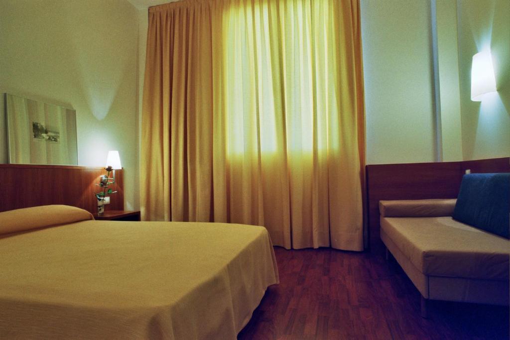 Basic Triple Room,62003503:JPEG
