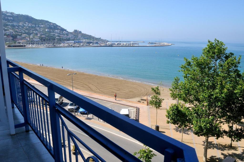 Double or Twin Room Sea View