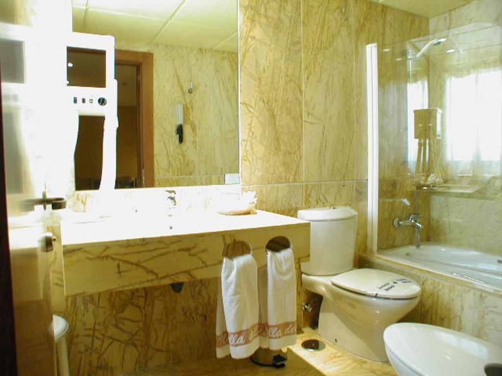Double or Twin Room,1584516501:JPEG