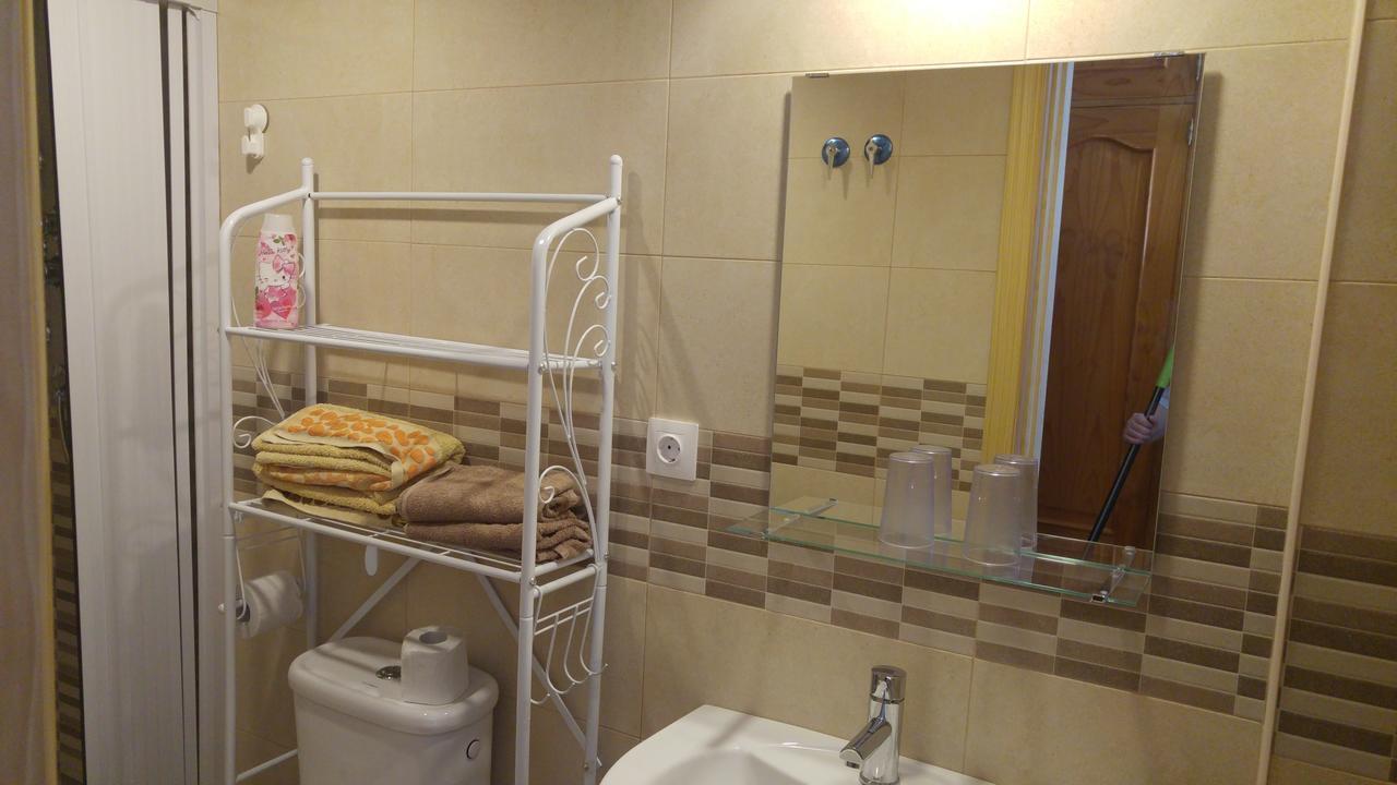 Small Single Room,1772916590:JPEG