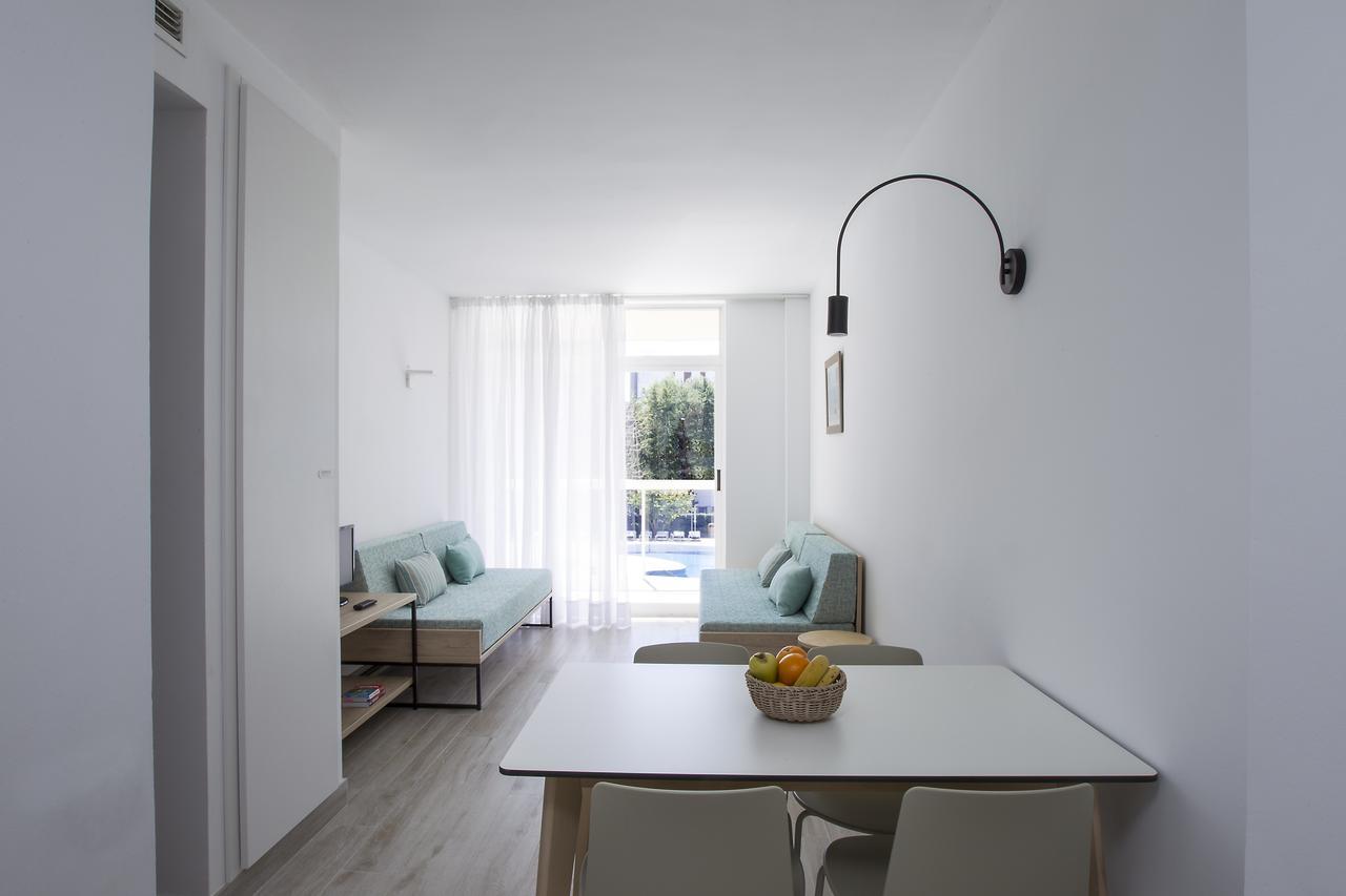 Superior Two-Bedroom Apartment (6 Adults)