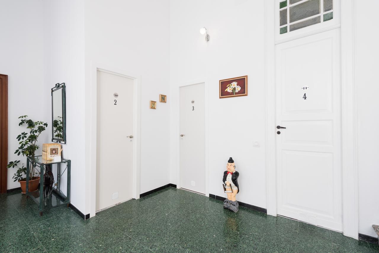 Tweepersoonskamer met een Eigen Externe Badkamer