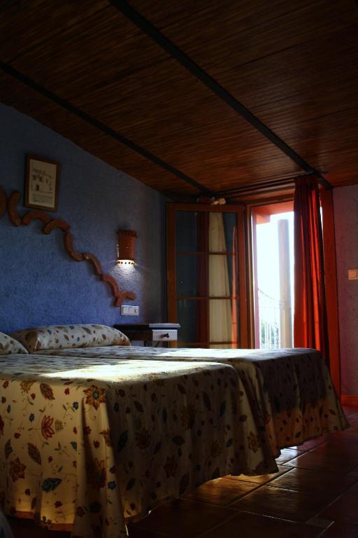 Double Room with Pool View,112046001:JPEG