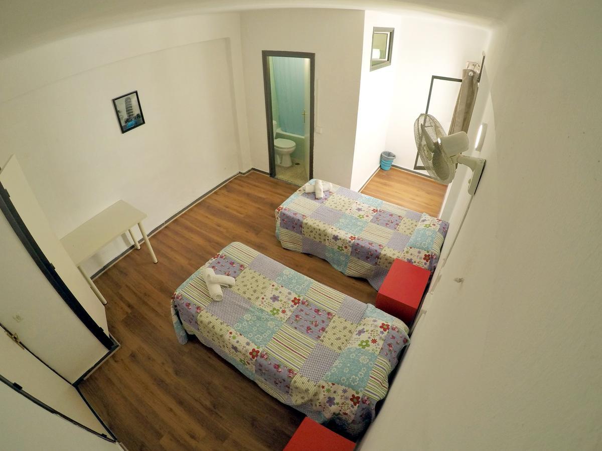 Camera Doppia con Letti Singoli con Bagno Privato