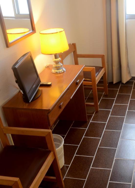 Chambre Standard Double ou Lits Jumeaux avec Parking Gratuit