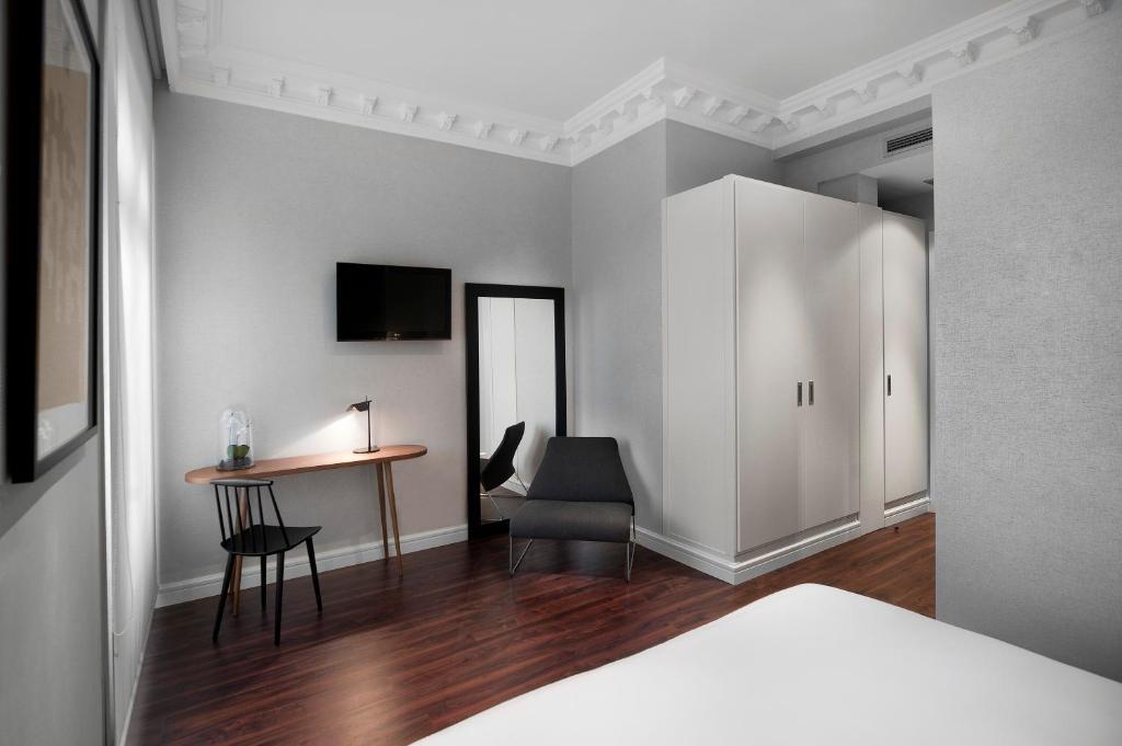 Deluxe Double Room,64191790:JPEG