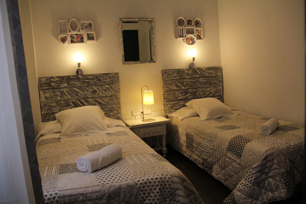 Interior twin room