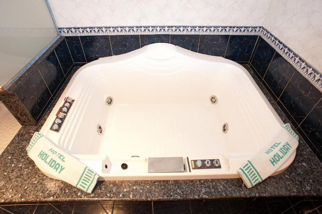 King Room Spa Bath,1659463400:JPEG
