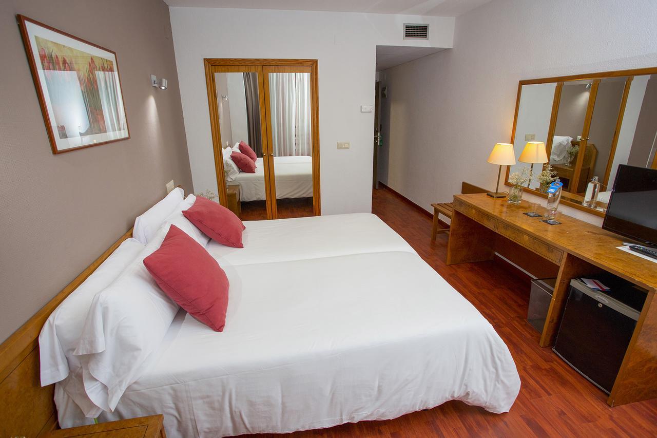 Triple Room,657902310:JPEG