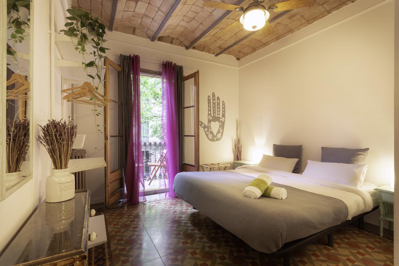 Double Room with Private Bathroom,663812052:JPEG