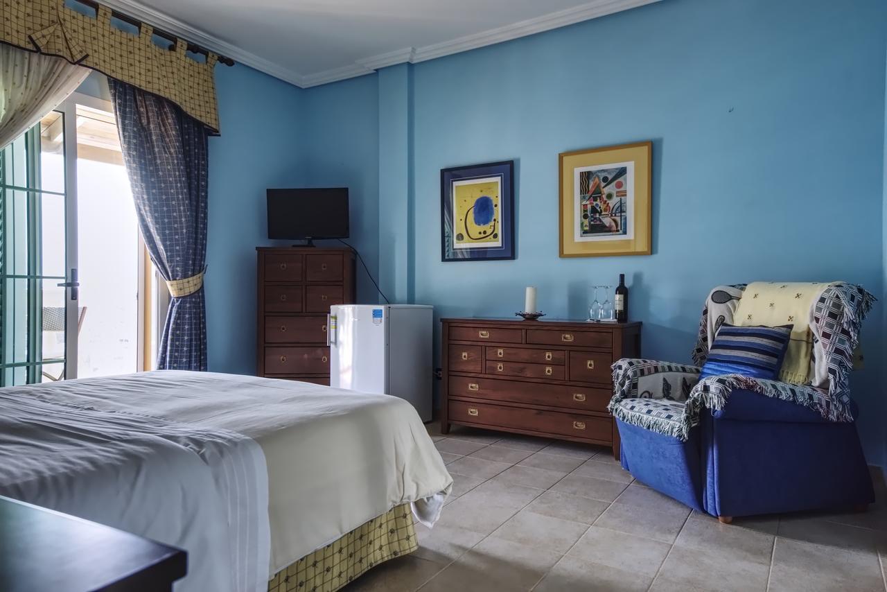 Camera Familiare con Bagno in Comune