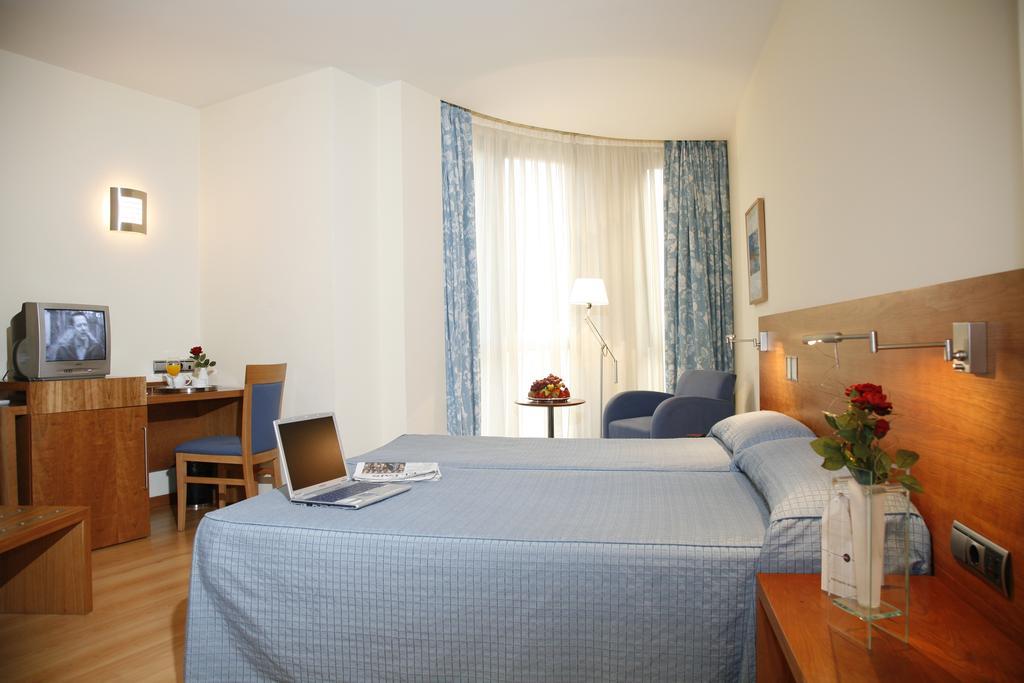 Habitación Triple (2 adultos + 1 niño)