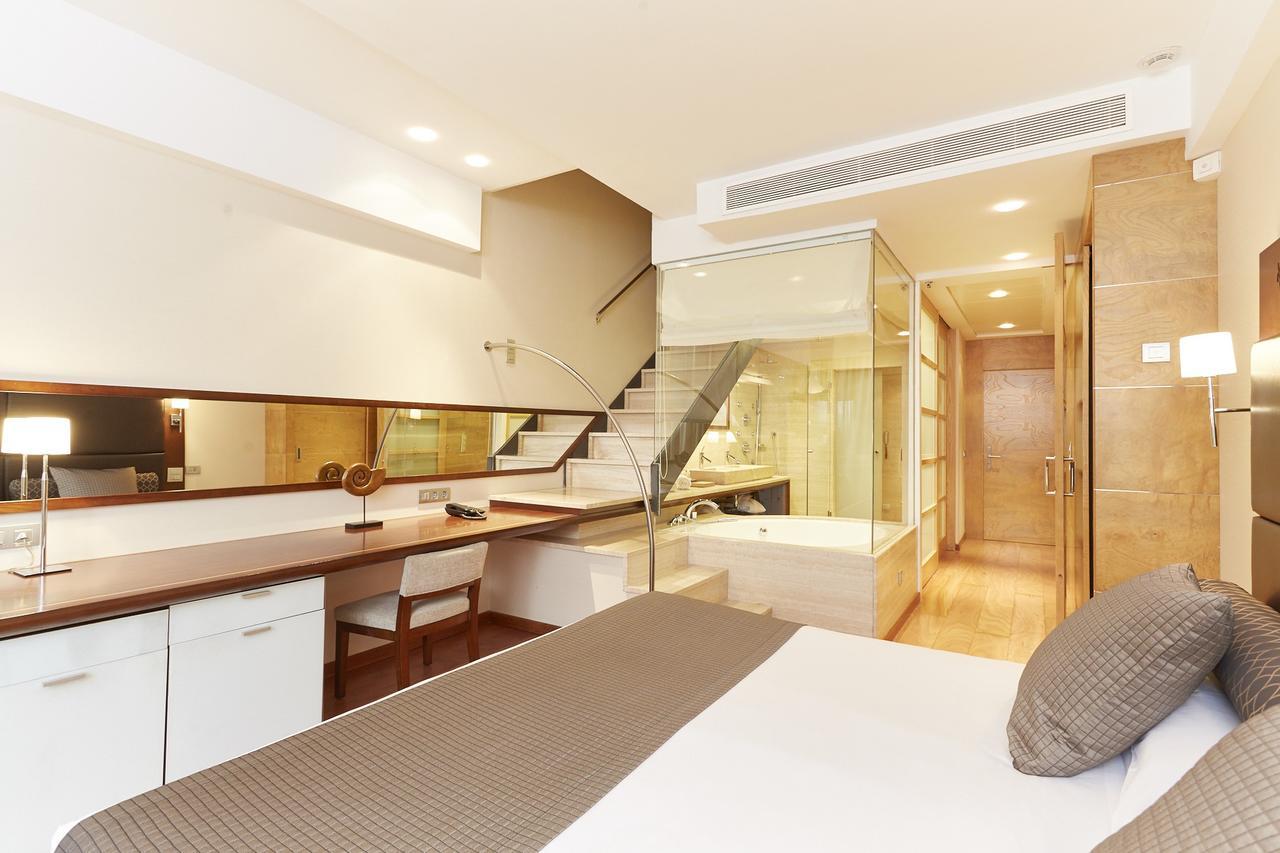 Superior Suite with Sea View and Spa Access