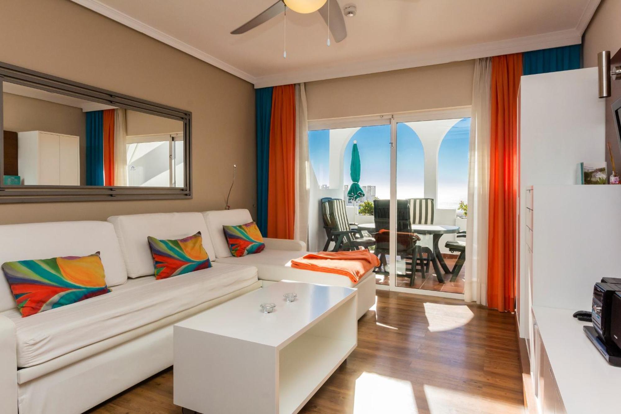Appartamento con 1 Camera da Letto e Piscina o Vista Mare
