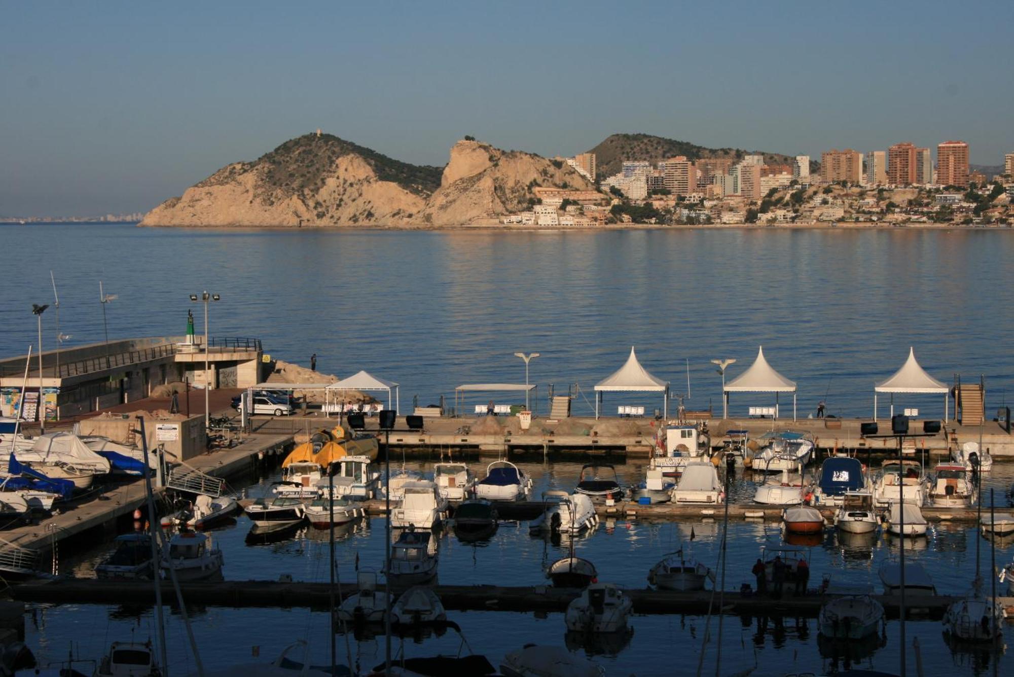 Doppelzimmer mit Balkon und Meerblick