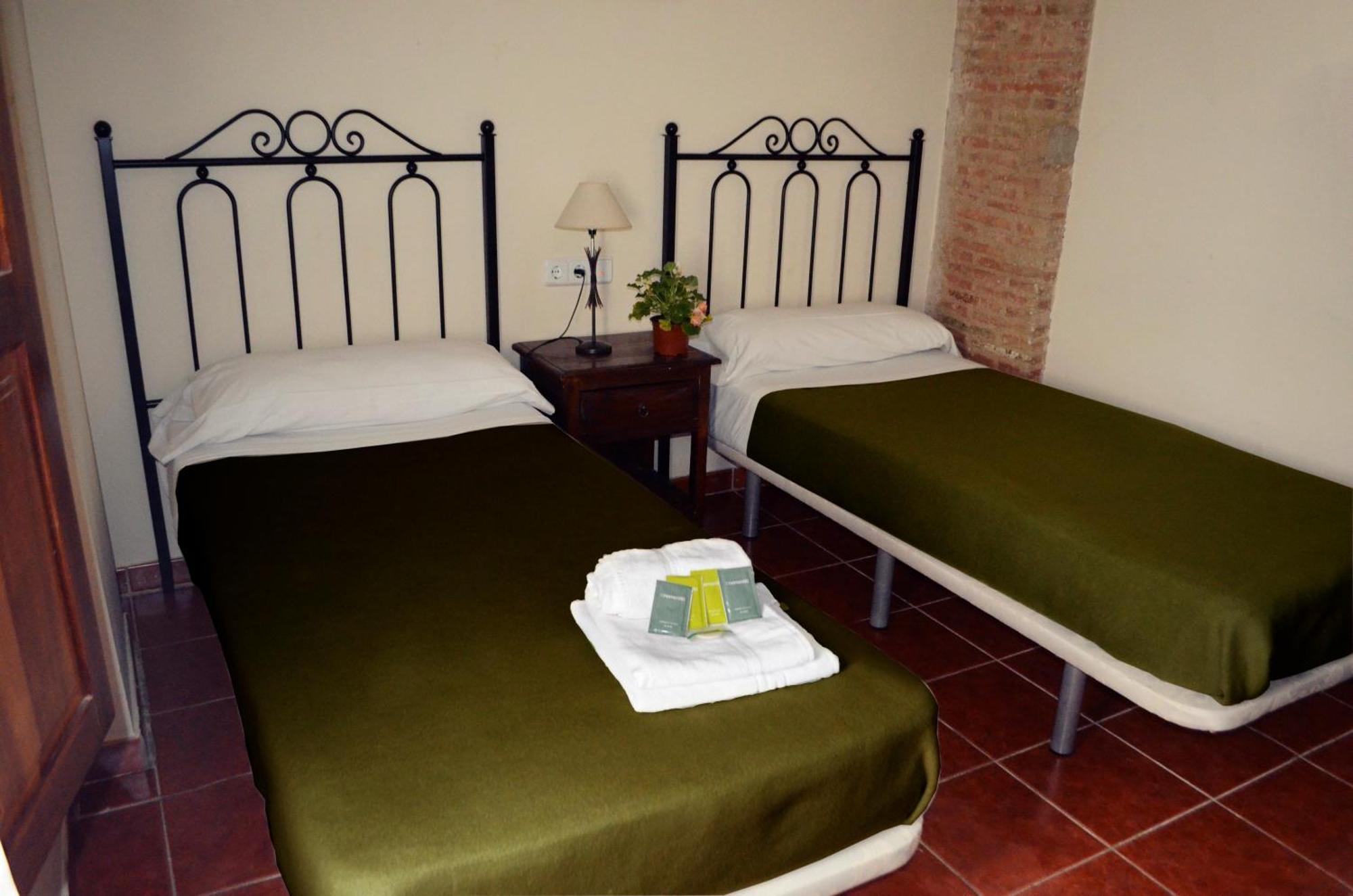 Twin Room,917459458:JPEG