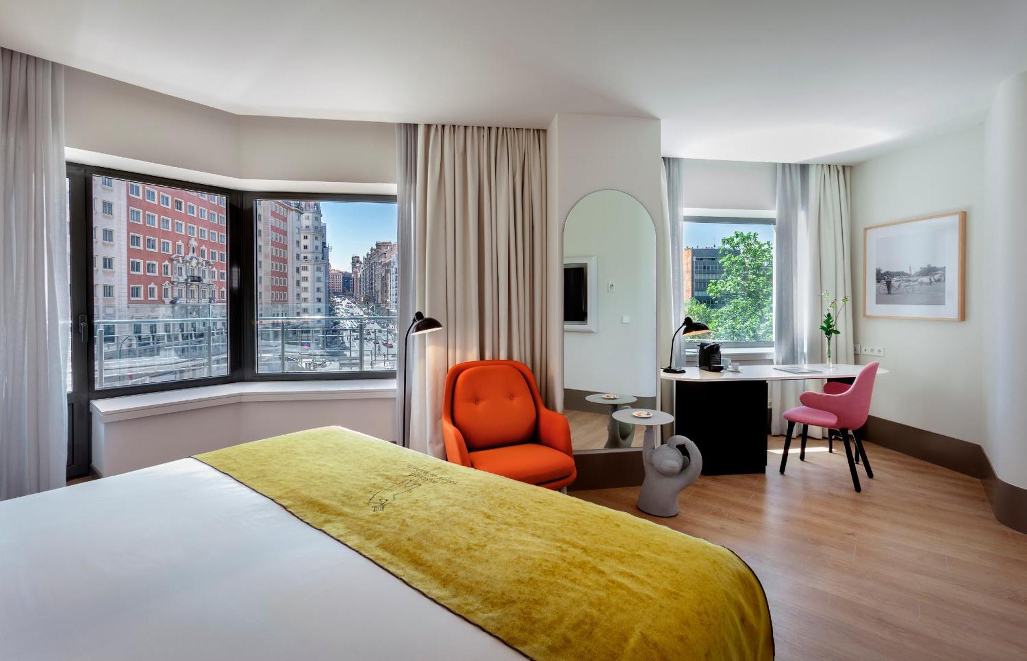 Premium Room with City View,719073769:JPEG