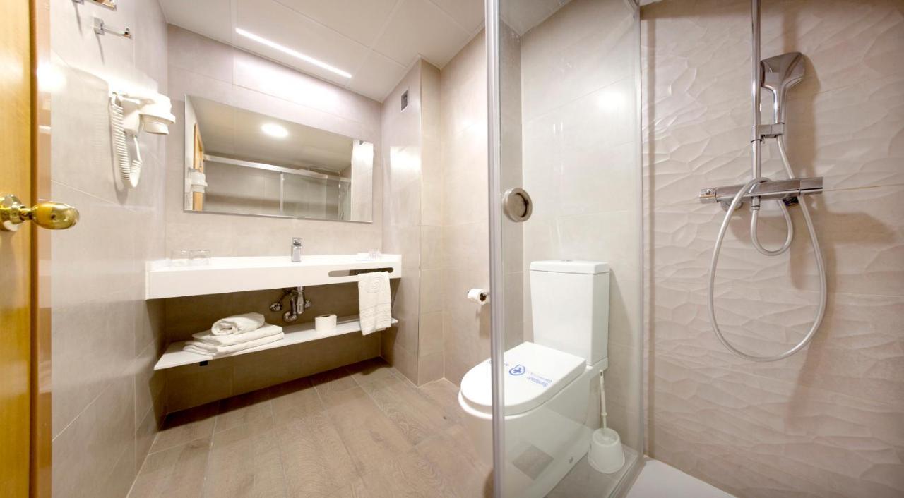 Superior Tweepersoonskamer met 2 Aparte Bedden en Balkon