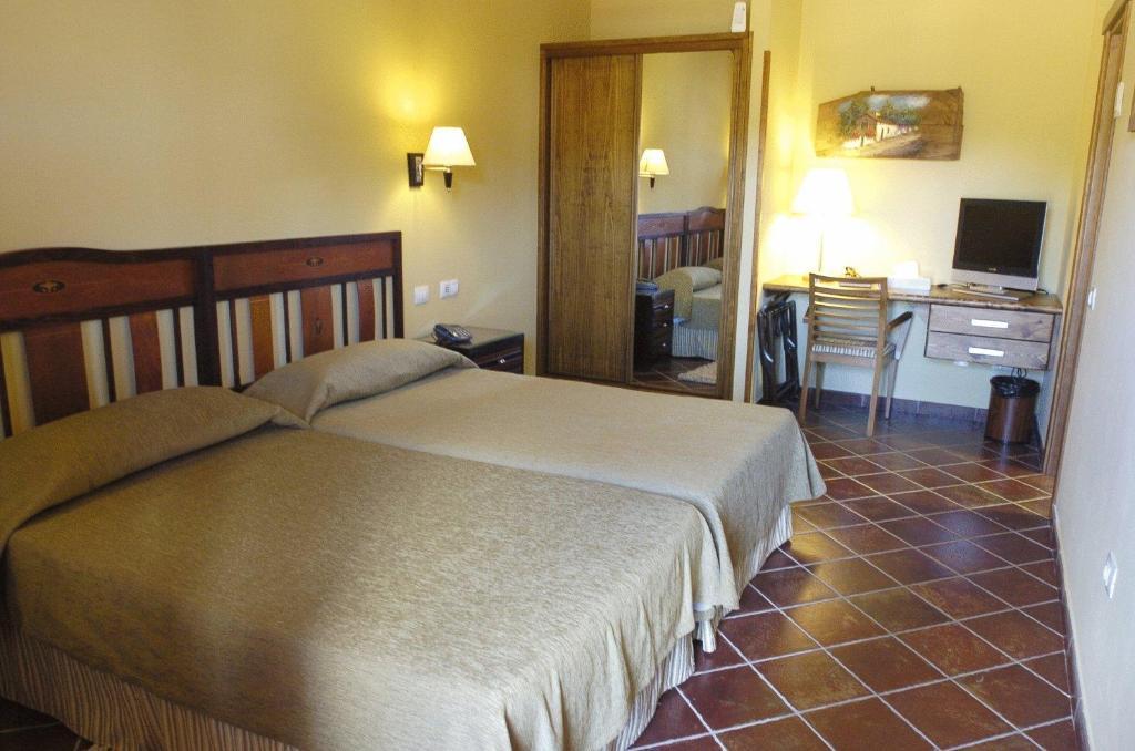 Double or Twin Room,70032938:JPEG