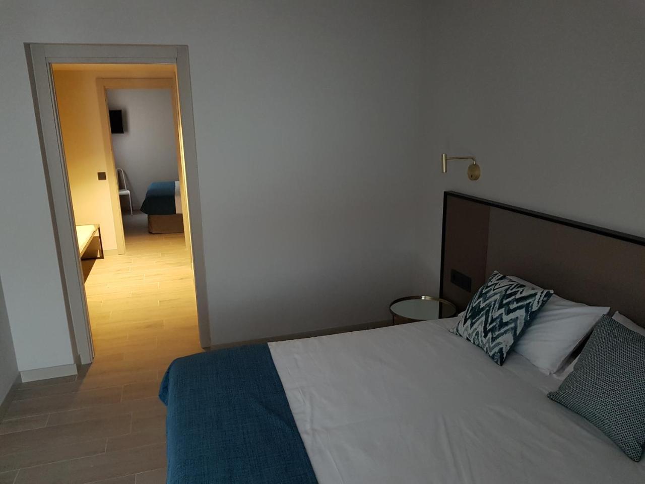 Deluxe Family Room,756284758:JPEG