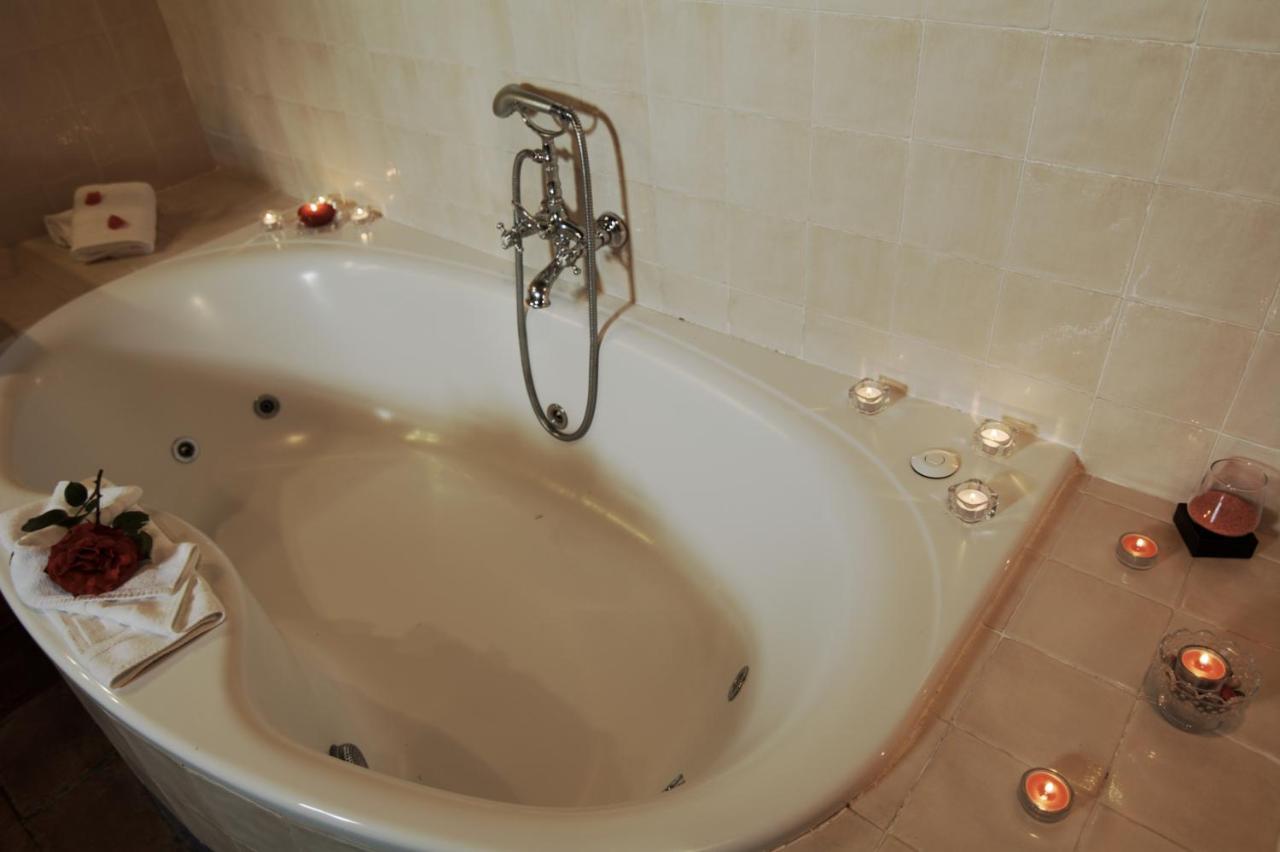 Chambre Double avec Baignoire Spa