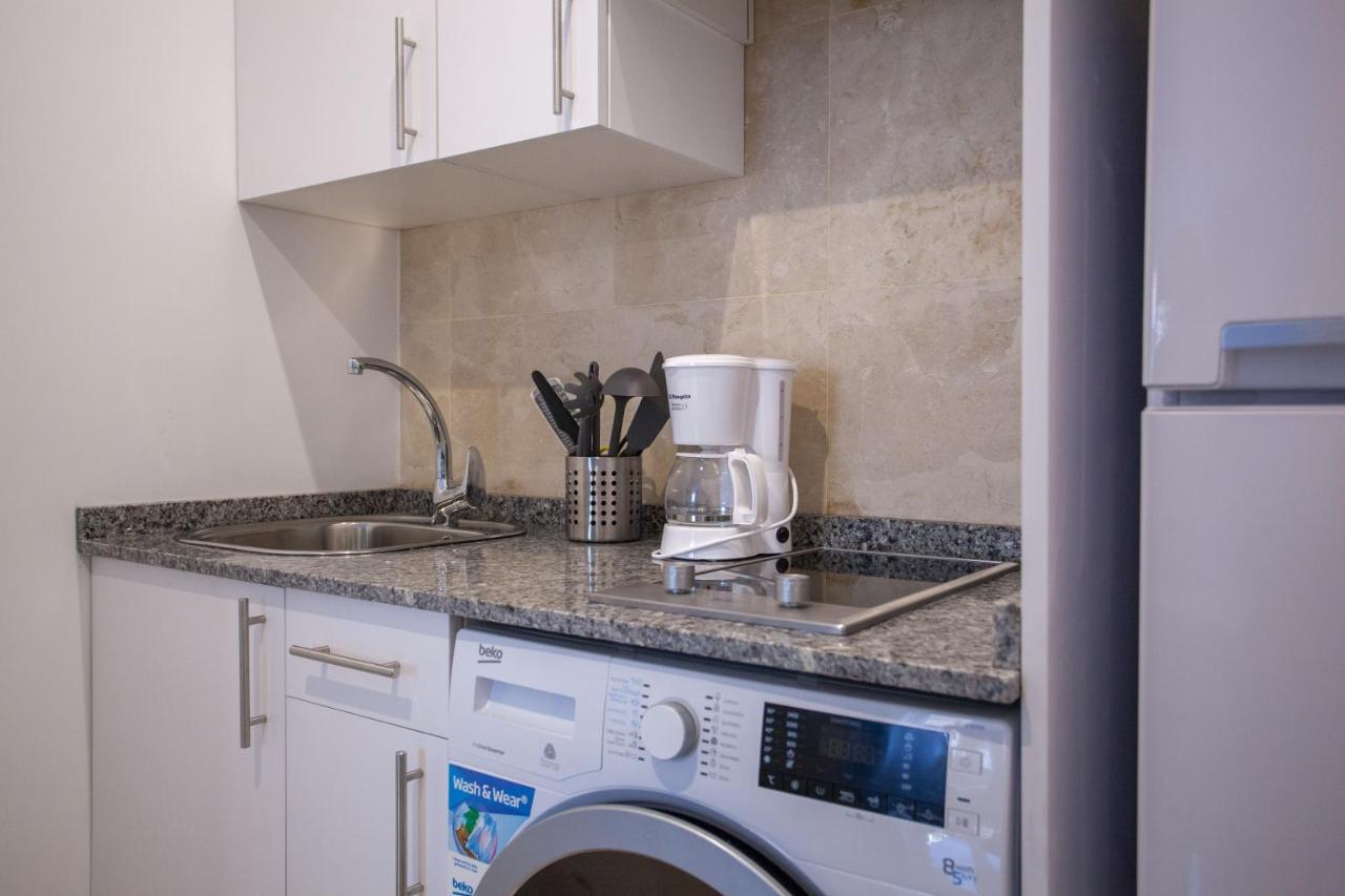 Apartment with Balcony,760914983:JPEG