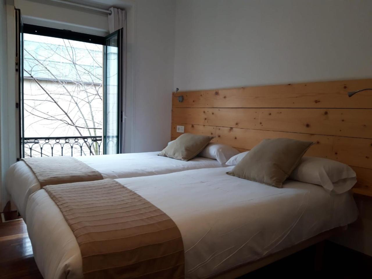 Double or Twin Room Balcony