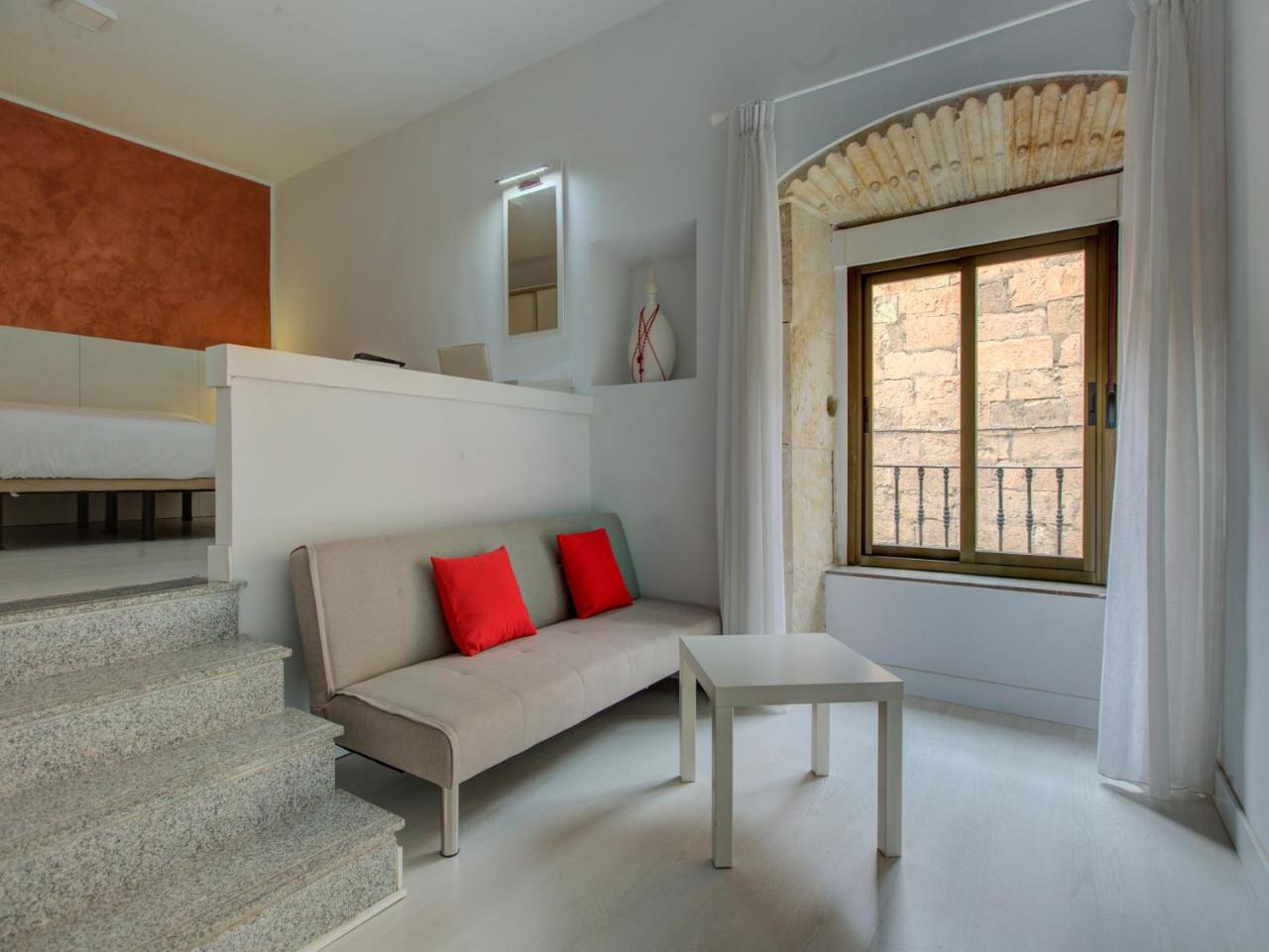 Standard Twin Room with Sofa