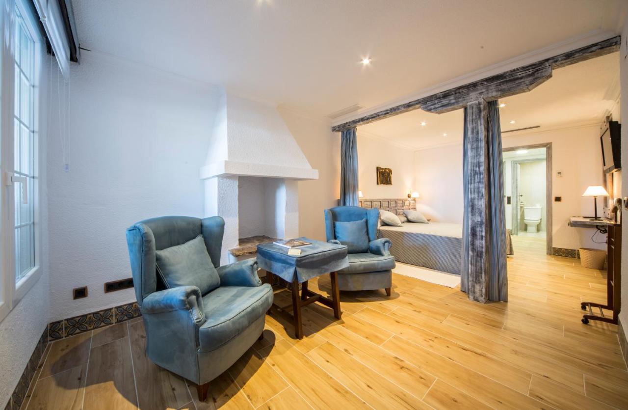 Large Twin Room Ground Floor