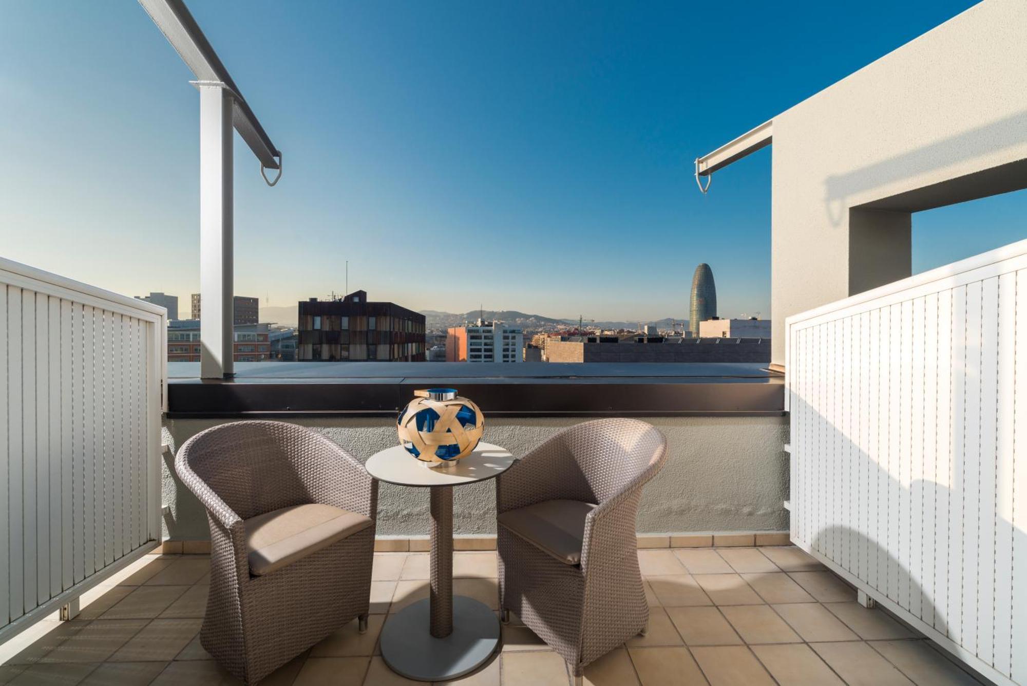 Deluxe Double Room Balcony & Spa access,1319587654:JPEG