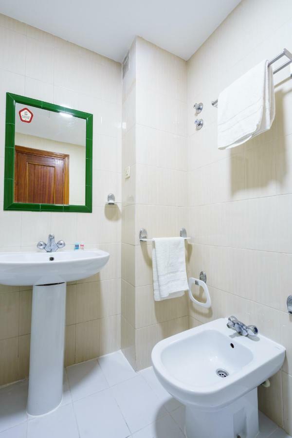 Single Room,1228019822:JPEG