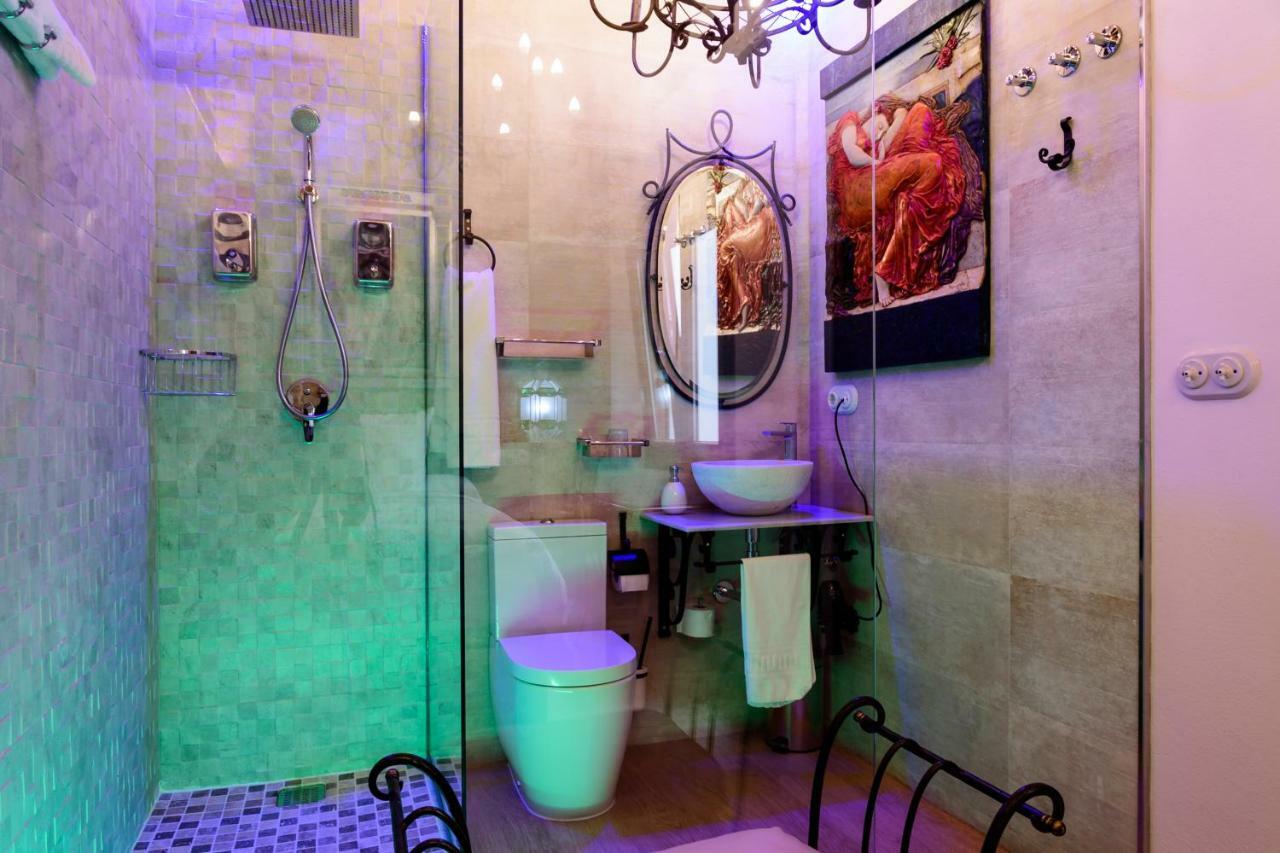 Deluxe Single Room,789996771:JPEG