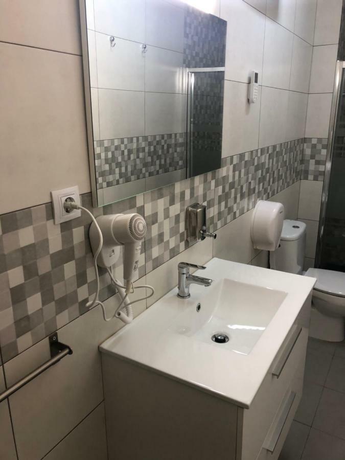 Habitación Individual con baño compartido
