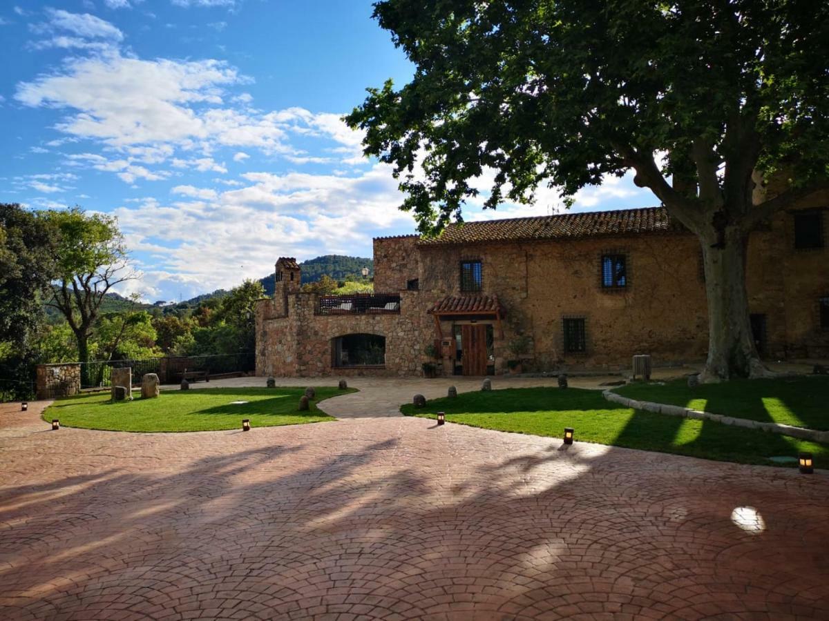 Seven-Bedroom House