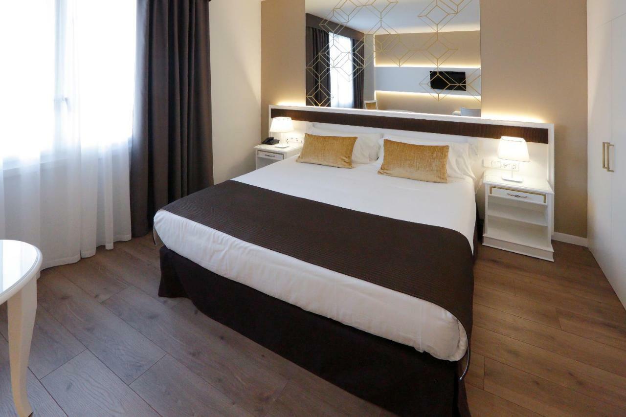 Deluxe King Room,806177445:JPEG