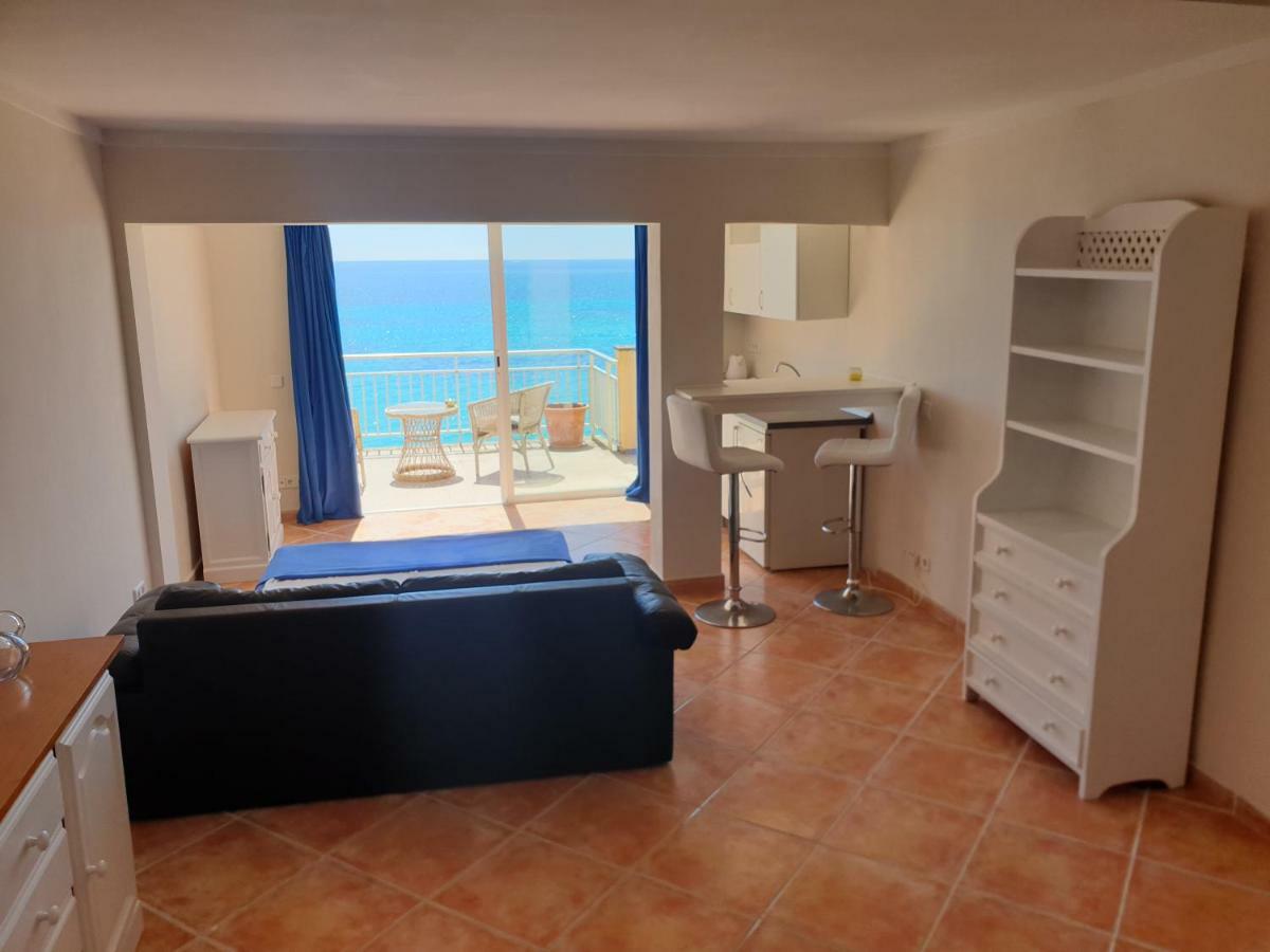 Suite mit Terrasse und Meerblick