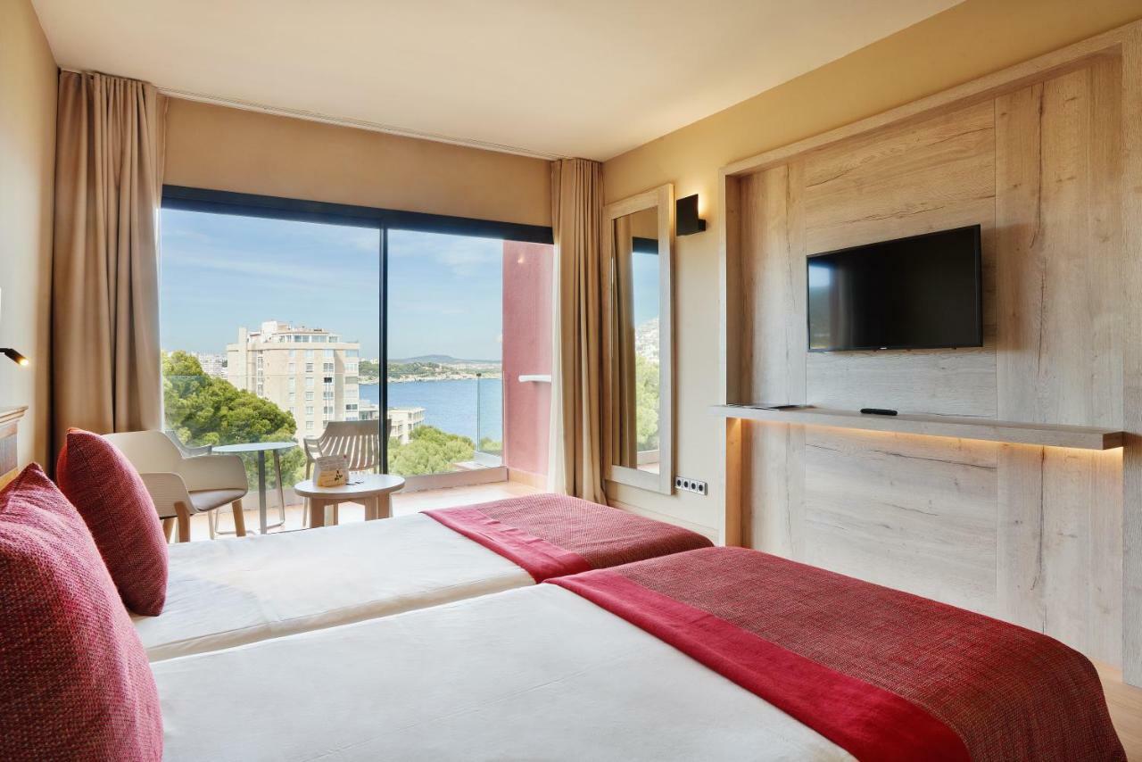 Twin Room Balcony Partial Sea View