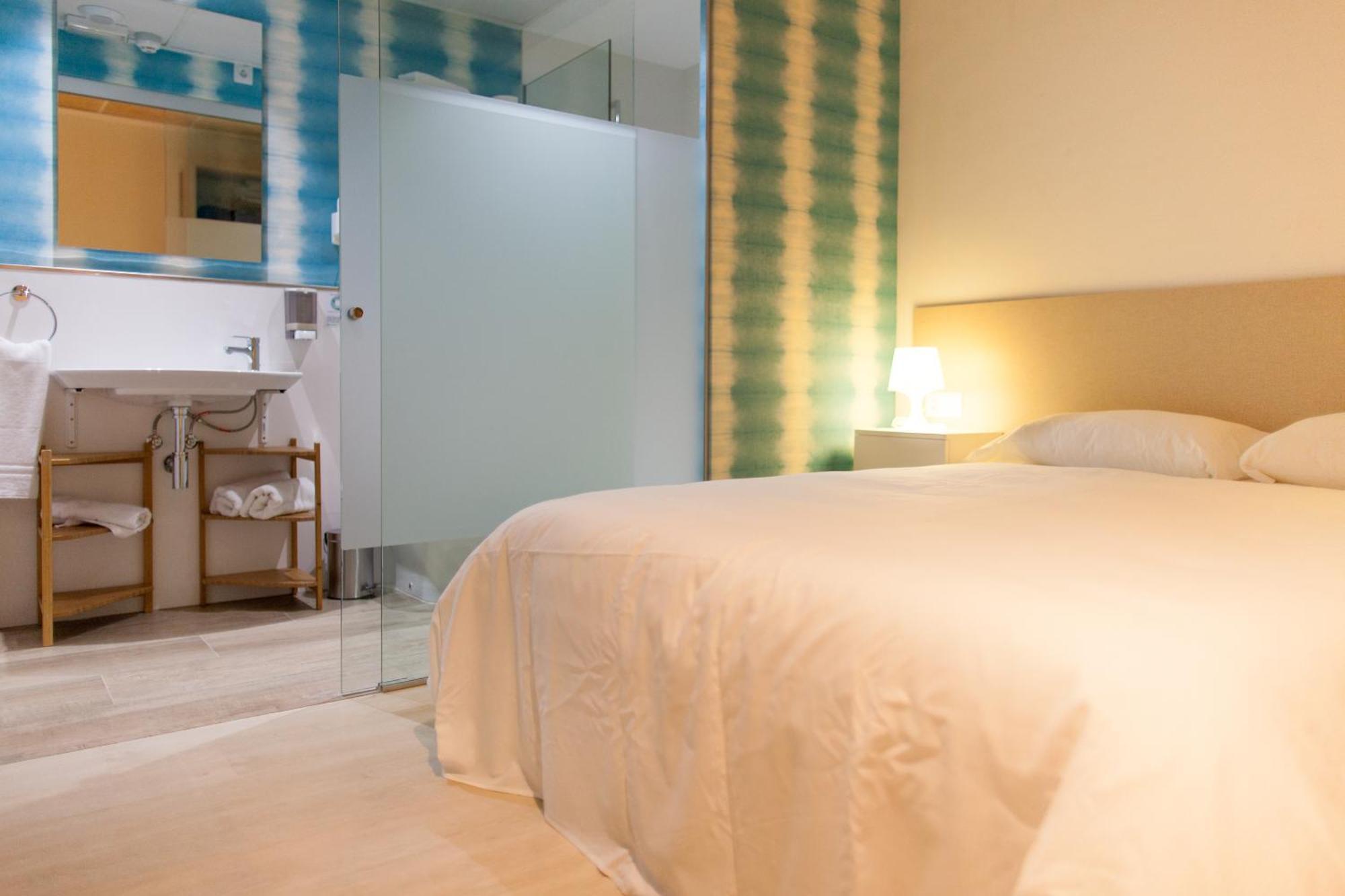 Double Standard Interior Room,820434503:JPEG