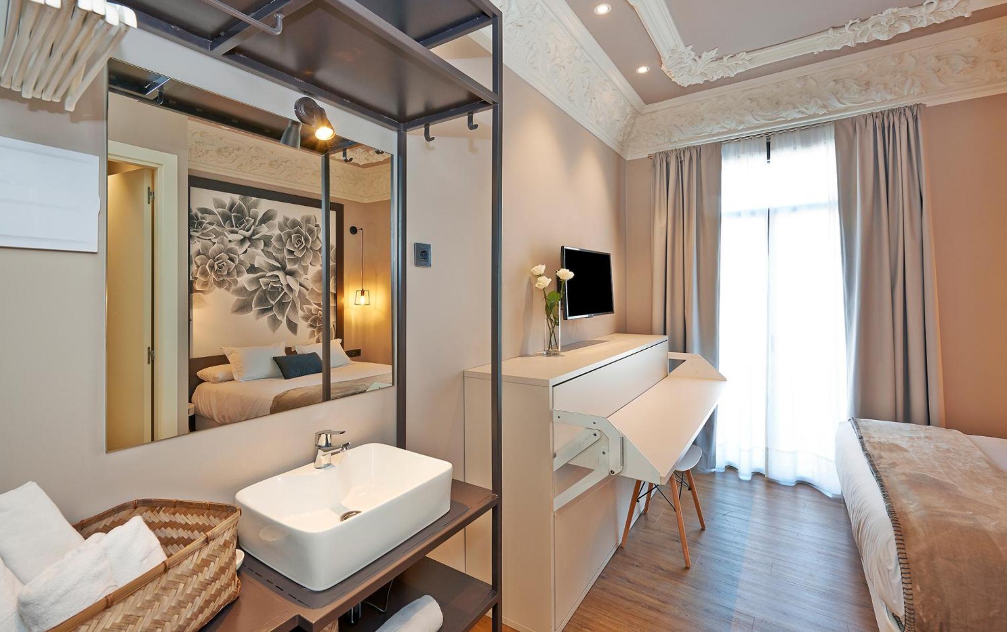 Double or Twin Room with Extra Bed,1214692267:JPEG