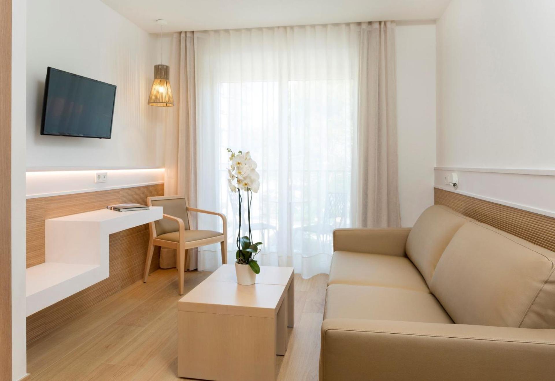 Junior Suite met Uitzicht op de Tuin