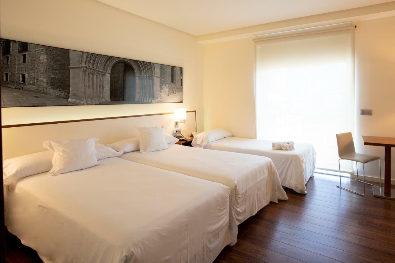 Quarto Família com Vista para o Jardim
