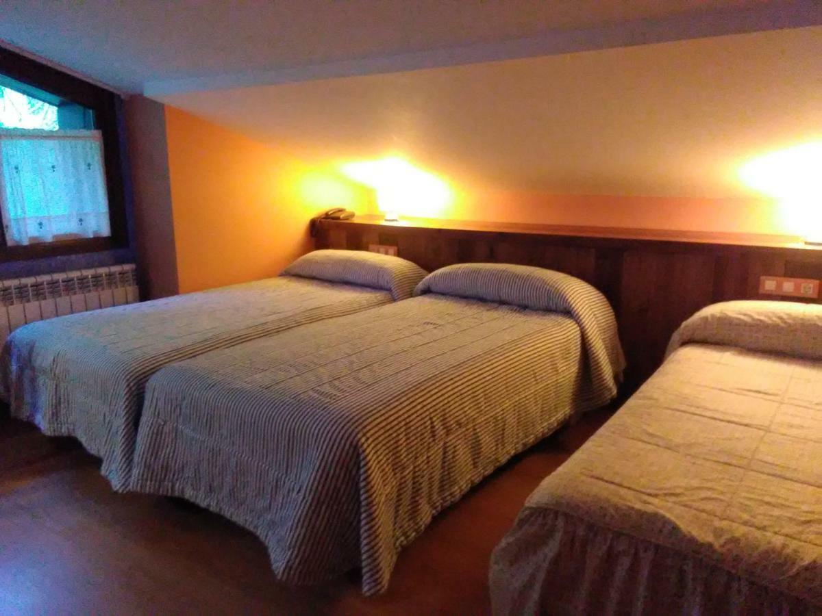 Standard Triple Room,843943493:JPEG