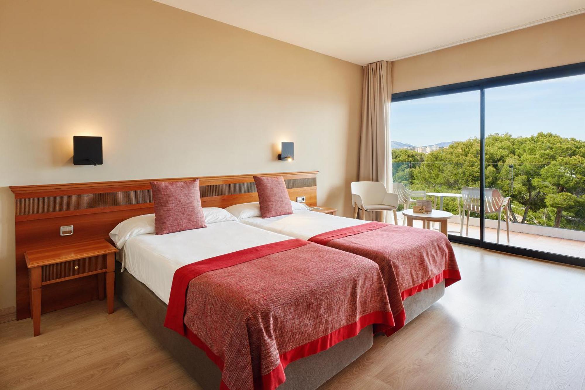 Twin Room Balcony Partial Sea View