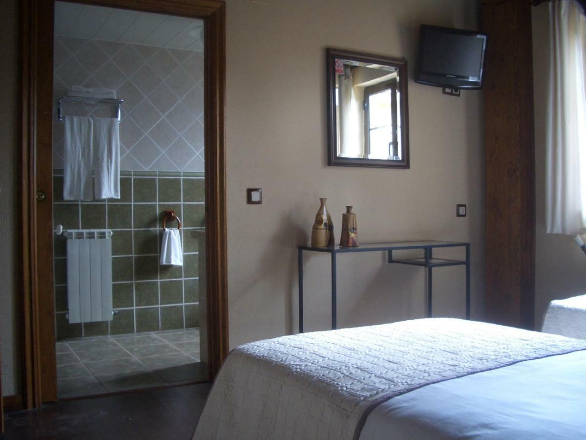 Habitación Doble con baño privado - 2 camas