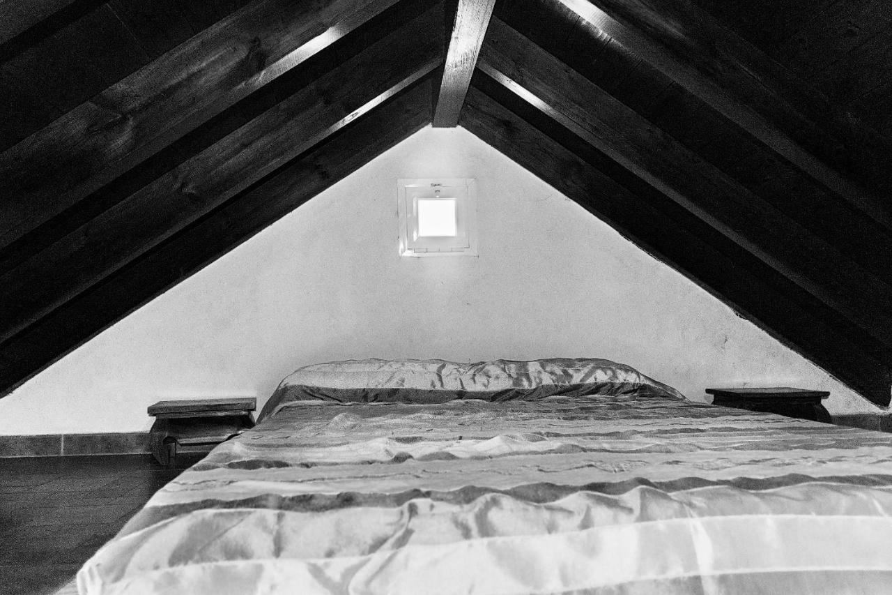 Bungalow,854883686:JPEG