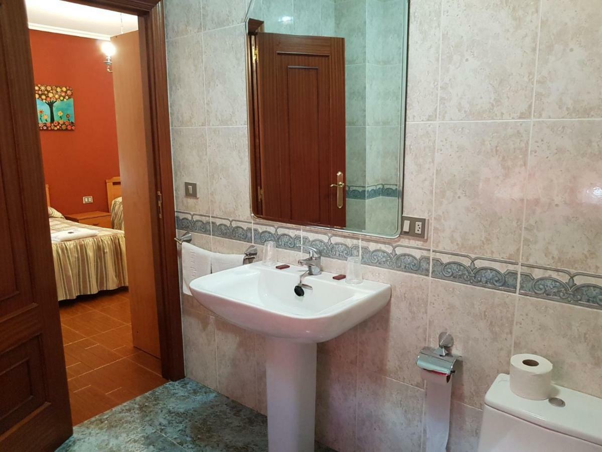Habitación Doble con baño privado - 2 camas