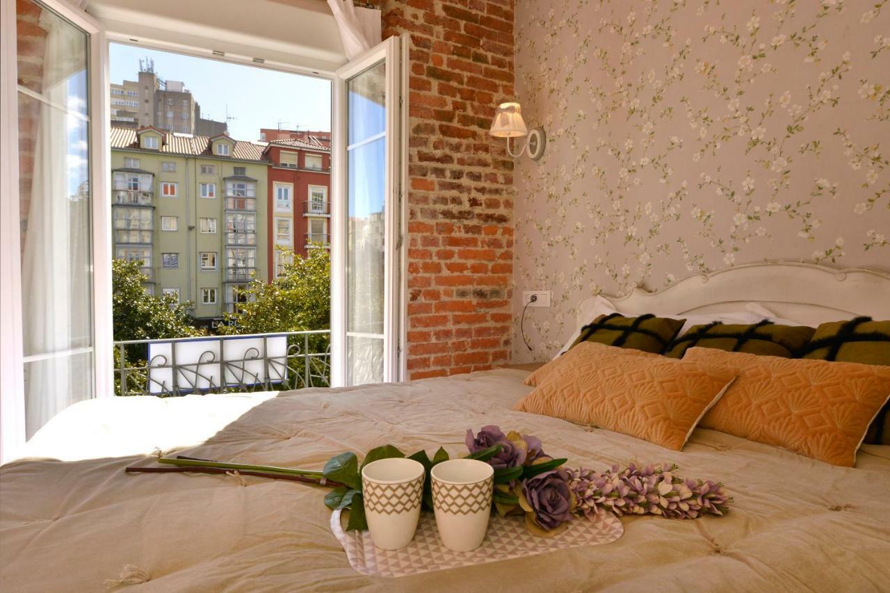 Camera Matrimoniale Superior con Letto Supplementare (3 Adulti)