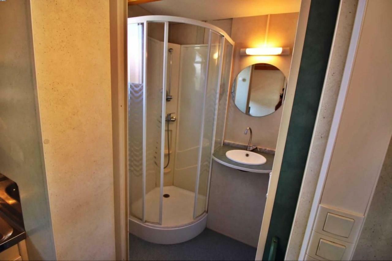 Bungalow,873311057:JPEG